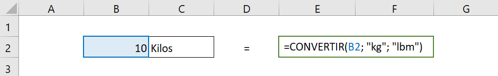 Cómo convertir de kilos a libras en Excel con la función CONVERTIR.  Muestra la fórmula que se utiliza marcando las celdas utilizadas